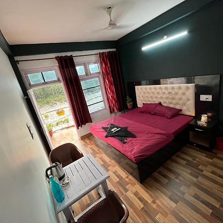 Shanti Cafe & Hostels Касоль Экстерьер фото