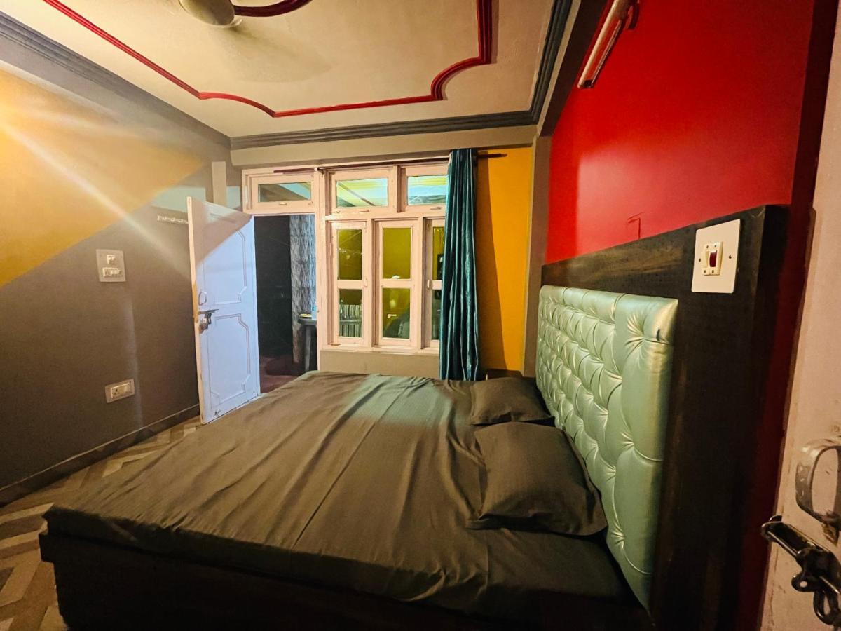 Shanti Cafe & Hostels Касоль Экстерьер фото