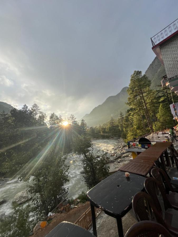Shanti Cafe & Hostels Касоль Экстерьер фото