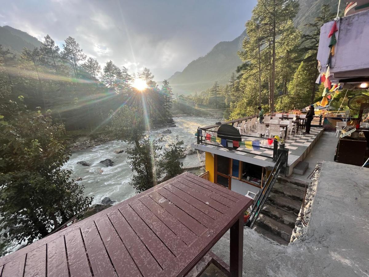 Shanti Cafe & Hostels Касоль Экстерьер фото