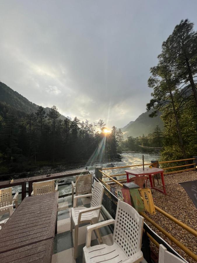 Shanti Cafe & Hostels Касоль Экстерьер фото