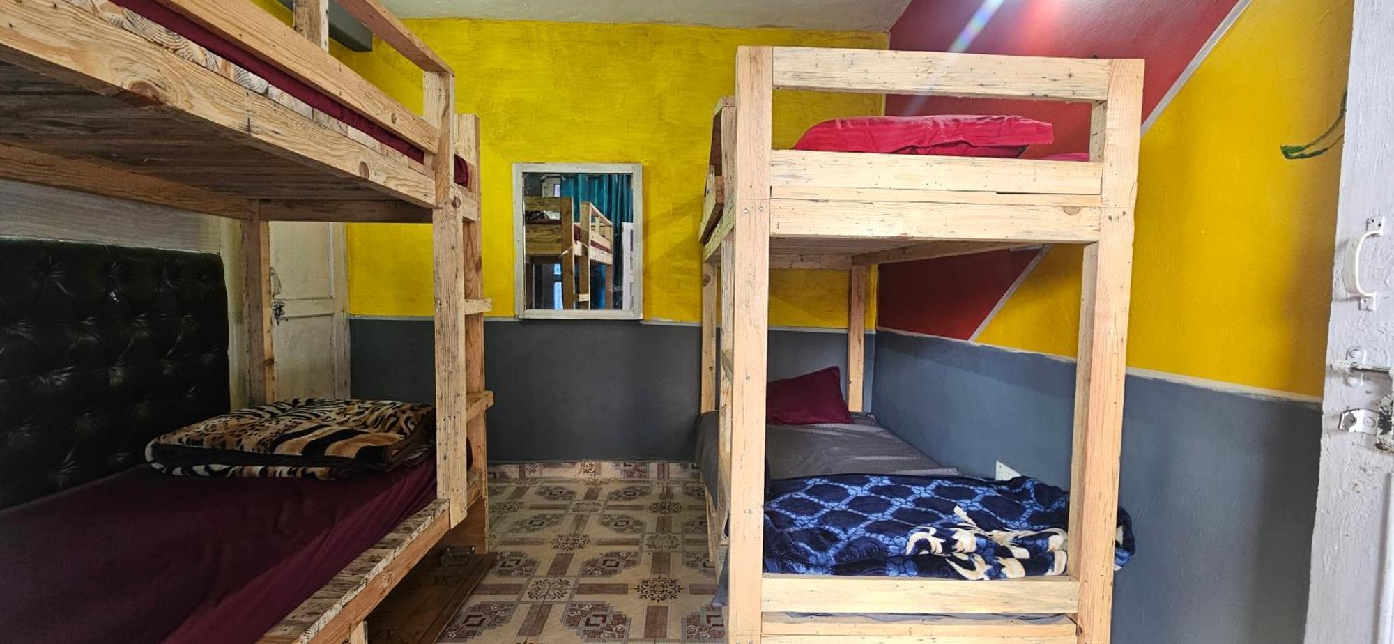 Shanti Cafe & Hostels Касоль Экстерьер фото